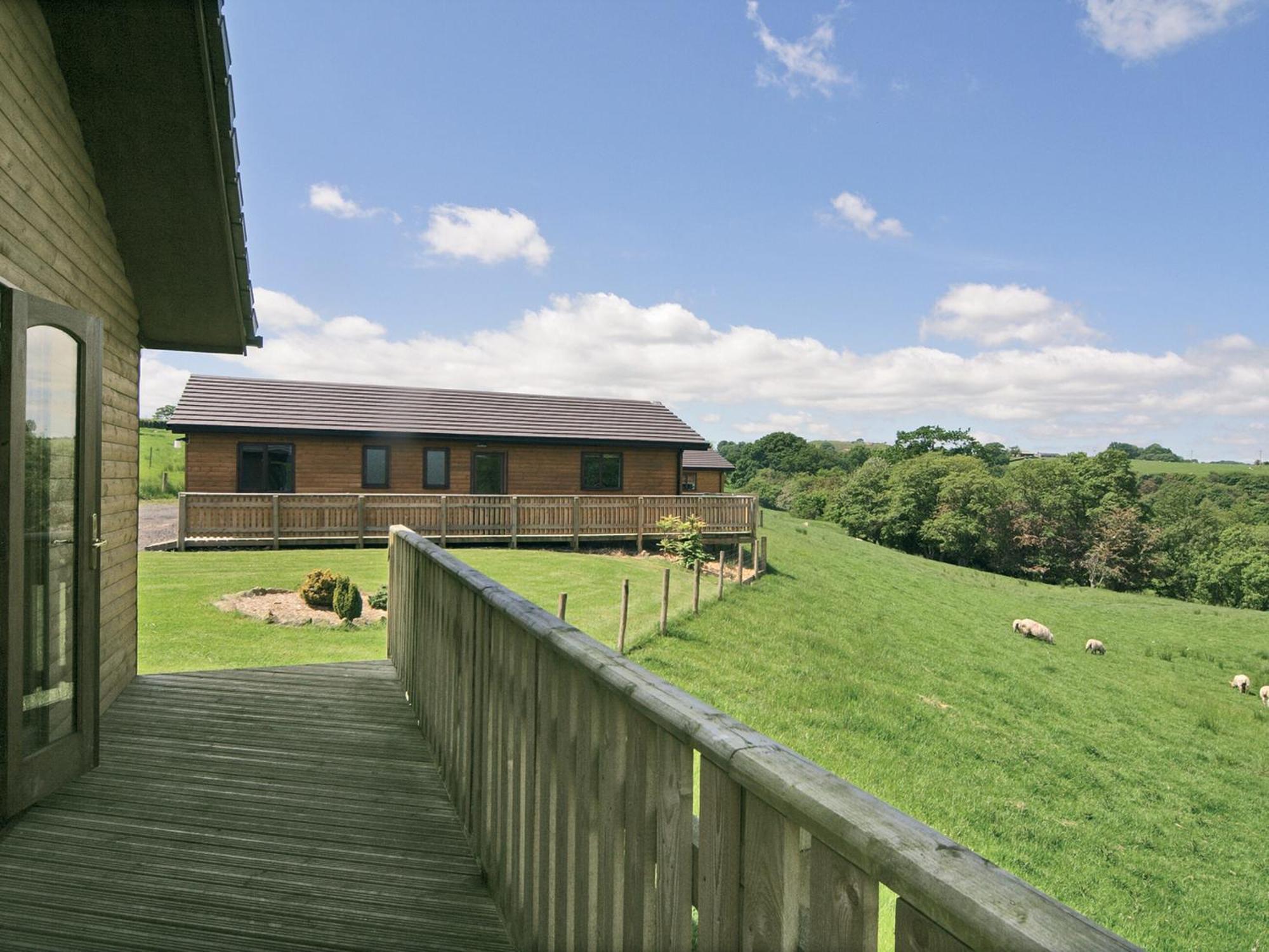 Woodside Lodge - Hw7520 Penybont Экстерьер фото